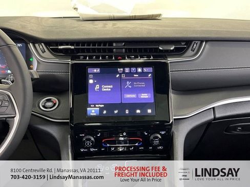 New 2025 Jeep Grand Cherokee Laredo X w/ Luxury Tech Group I image 15