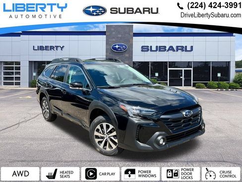 Used 2025 Subaru Outback Premium AWD/4WD image 1