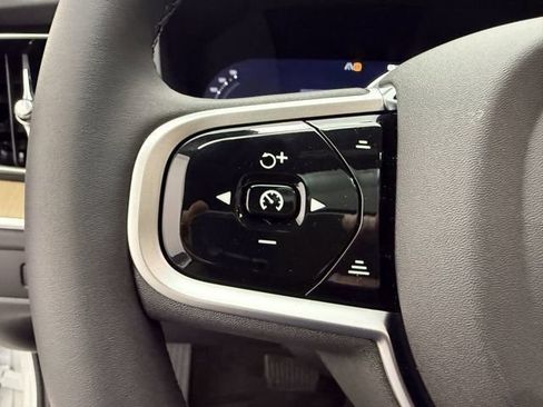 New 2026 Volvo XC60 B5 Core AWD/4WD image 18