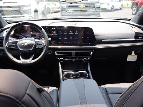 New 2026 Chevrolet Traverse High Country w/ LPO, Floor Liner Package AWD/4WD image 22