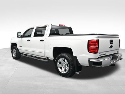 Used 2018 Chevrolet Silverado 1500 LT w/ All Star Edition AWD/4WD image 3