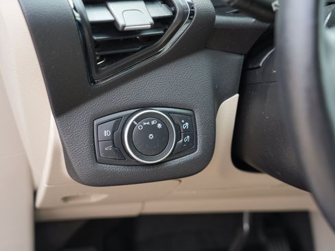 Used 2019 Ford Escape Titanium AWD/4WD image 19