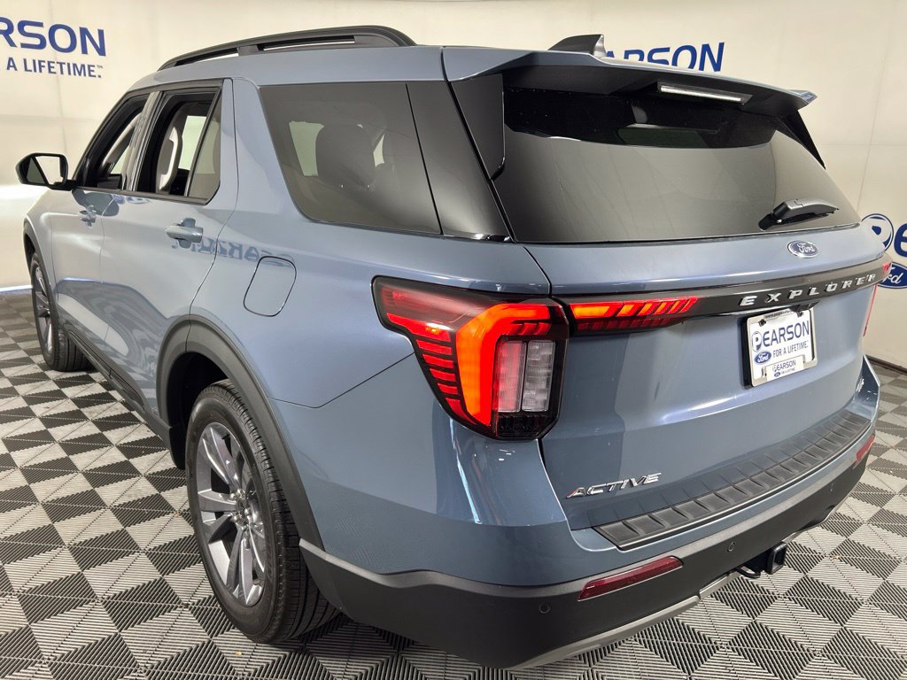 Used 2026 Ford Explorer Active w/ Active Comfort Package AWD/4WD image 6