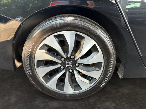 Used 2017 Honda Accord Hybrid Sedan image 37