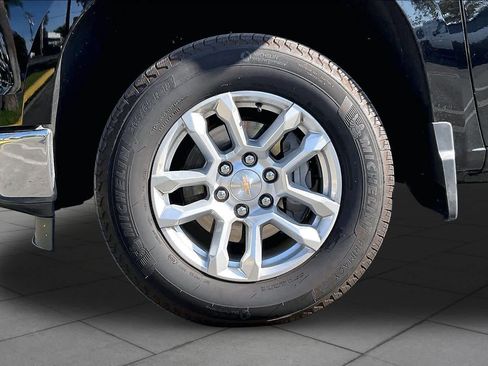 Used 2026 Chevrolet Silverado 1500 LT AWD/4WD image 10