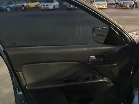 Used 2012 Ford Fusion SE image 21