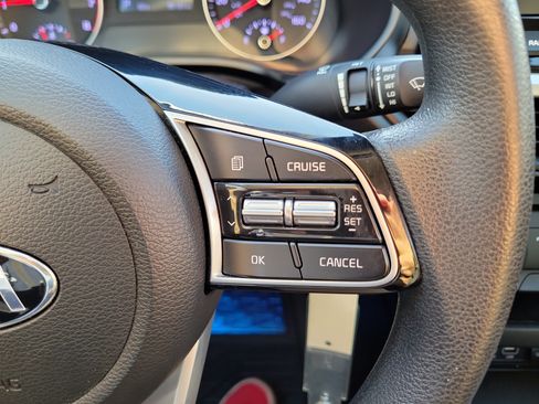 Used 2020 Kia Forte LXS FWD image 27