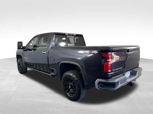 Used 2024 Chevrolet Silverado 3500 LTZ w/ LTZ Premium Package image 7