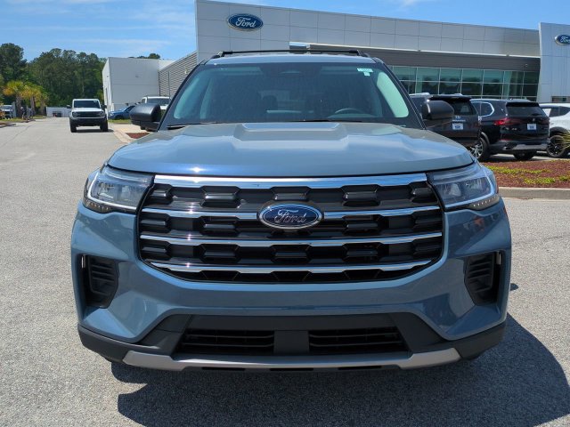 New 2026 Ford Explorer Active RWD image 9