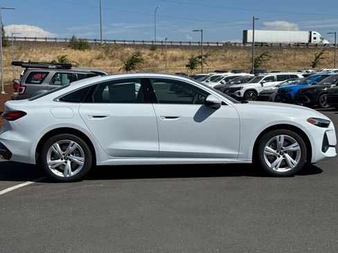 Used 2025 Audi A5 2.0T Premium w/ Premium Plus AWD/4WD image 2