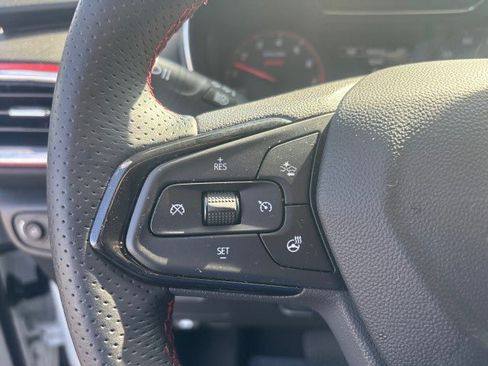 Used 2023 Chevrolet TrailBlazer RS FWD image 18