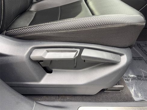 Used 2022 Volkswagen Atlas Cross Sport SE w/ Panoramic Sunroof Package image 45