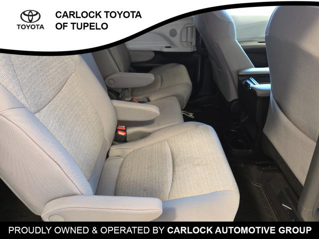Used 2026 Toyota Sienna LE FWD image 20