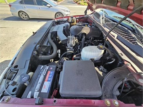 Used 2005 GMC Yukon 2WD image 40