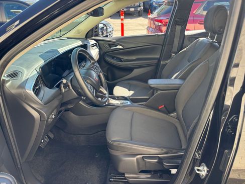 Used 2025 Buick Encore GX Preferred image 27