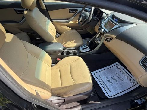Used 2011 Hyundai Elantra Limited w/ Premium Pkg 5 FWD image 13