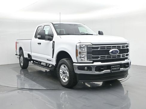 New 2026 Ford F350 XLT w/ FX4 Off-Road Package image 60