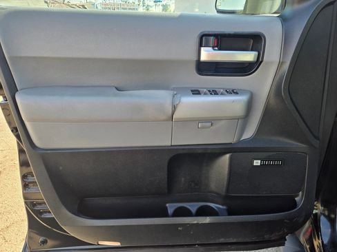 Used 2008 Toyota Sequoia Limited image 9