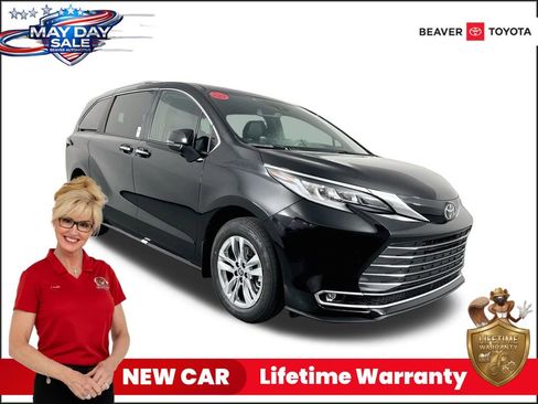New 2026 Toyota Sienna Limited FWD image 1