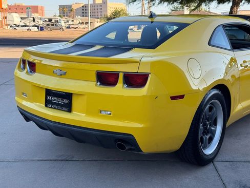 Used 2013 Chevrolet Camaro LS RWD image 42