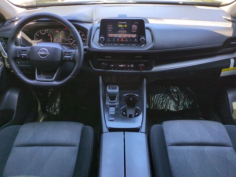 Used 2026 Nissan Rogue SV FWD image 15