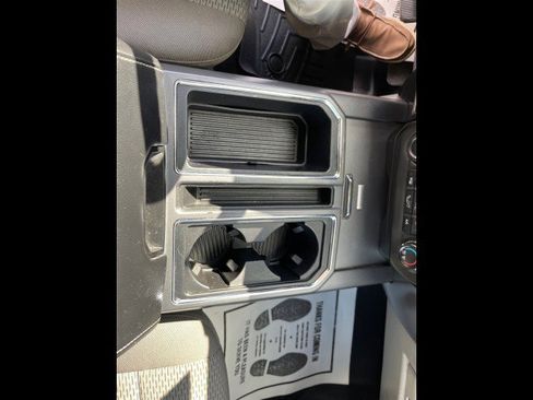 Used 2017 Ford F150 XLT w/ Equipment Group 302A Luxury image 22