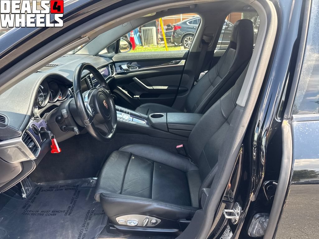 Used 2013 Porsche Panamera 4 Platinum Edition w/ Sport Chrono Pkg AWD/4WD image 11