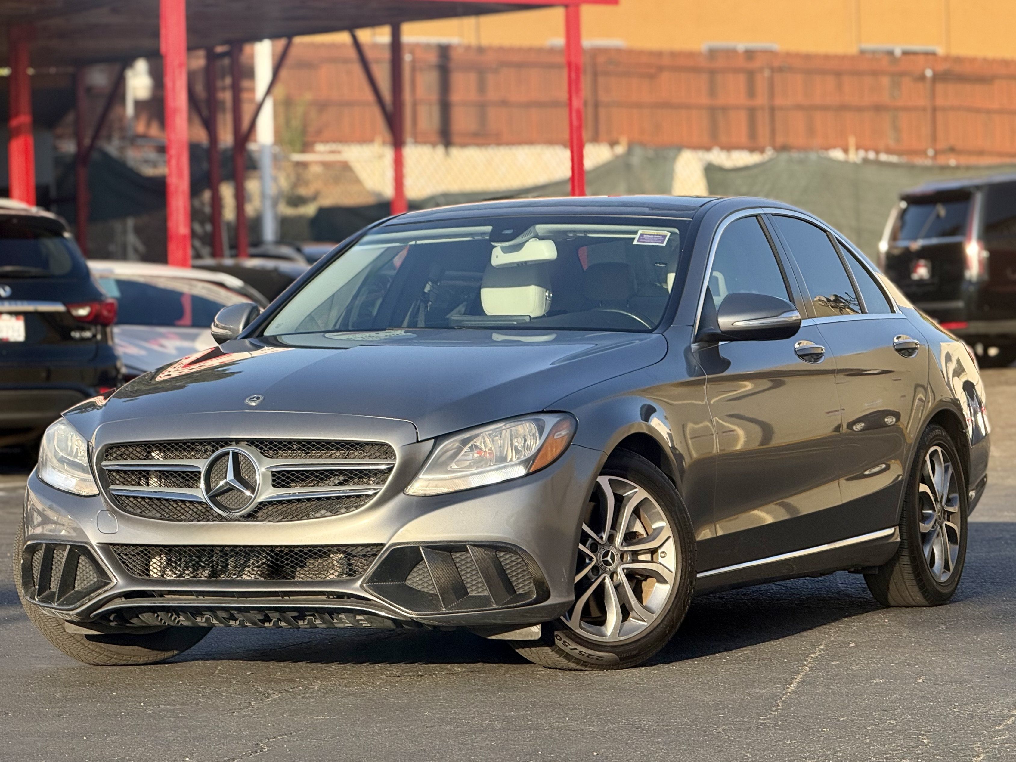 Used 2015 Mercedes-Benz C 300 Sedan image 1