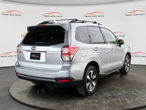 Used 2018 Subaru Forester 2.5i Premium AWD/4WD image 10
