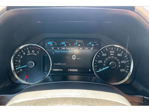 Used 2018 Ford F150 Lariat w/ Max Trailer Tow Package AWD/4WD image 22
