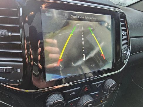 Used 2020 Jeep Grand Cherokee High Altitude image 34