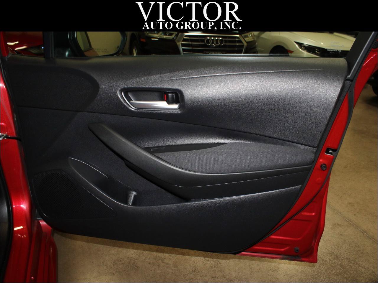 Used 2021 Toyota Corolla LE FWD image 29