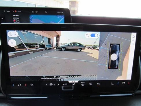 Used 2025 Ford Expedition Active AWD/4WD image 55