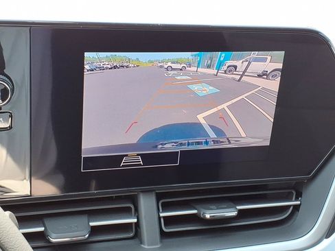 New 2026 Chevrolet Trax LS w/ LS Convenience Package FWD image 20