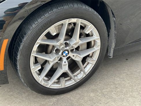 Used 2025 BMW 330i Sedan image 9