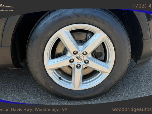 Used 2019 Ford Explorer XLT FWD image 34