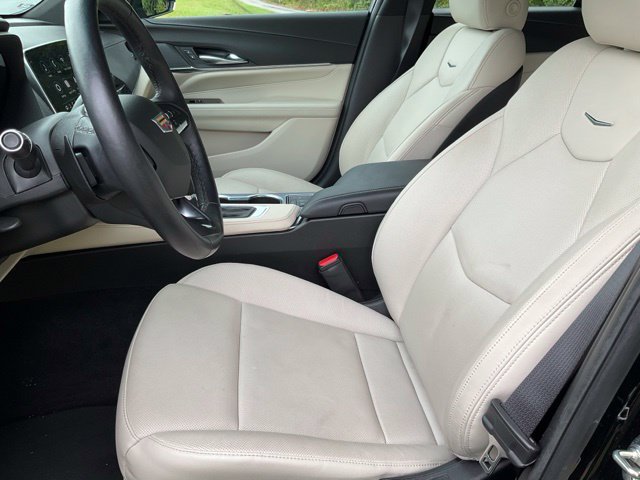 Certified 2026 Cadillac CT4 Premium Luxury RWD image 5