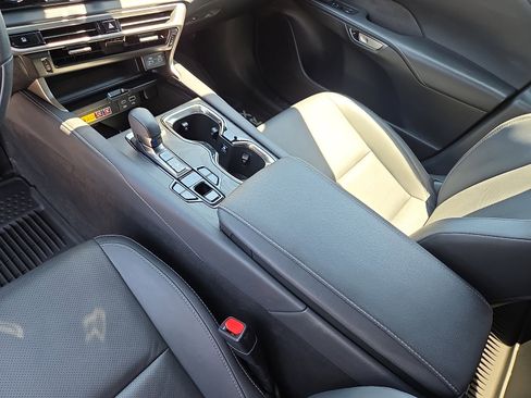 Used 2025 Lexus RX 350 Premium w/ Convenience Package AWD/4WD image 25