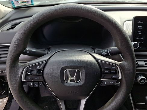 Used 2019 Honda Accord LX image 18