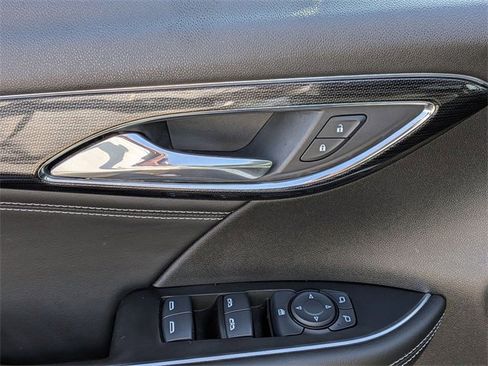 Used 2022 Buick Envision Preferred image 12