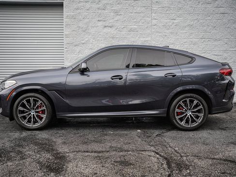 Used 2022 BMW X6 xDrive40i w/ M Sport Package image 9