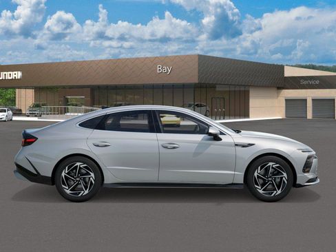 New 2026 Hyundai Sonata SEL image 7