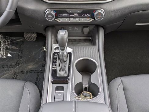 New 2025 Nissan Altima 2.5 SV w/ SV Premium Package image 19