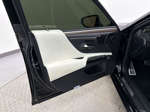 Certified 2023 Lexus ES 350 F Sport w/ Accessory Package (Z2) FWD image 24