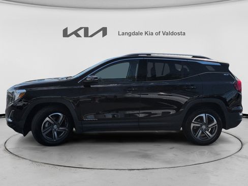 Used 2021 GMC Terrain SLT w/ Infotainment Package II FWD image 10