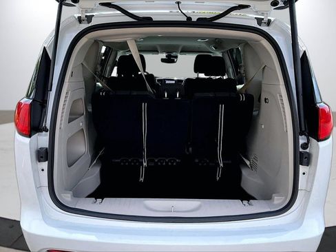 Certified 2023 Chrysler Voyager LX FWD image 25