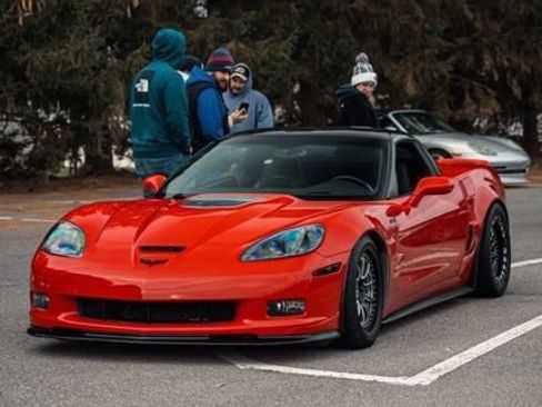 Used 2010 Chevrolet Corvette ZR1 w/ Preferred Equipment Group RWD image 17