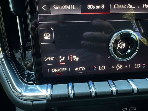 Used 2025 GMC Yukon XL Elevation RWD image 54