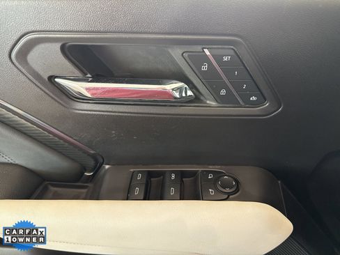 Used 2023 GMC Canyon AT4X image 9