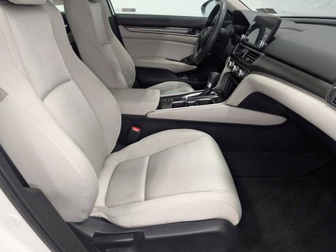 Used 2018 Honda Accord LX image 36